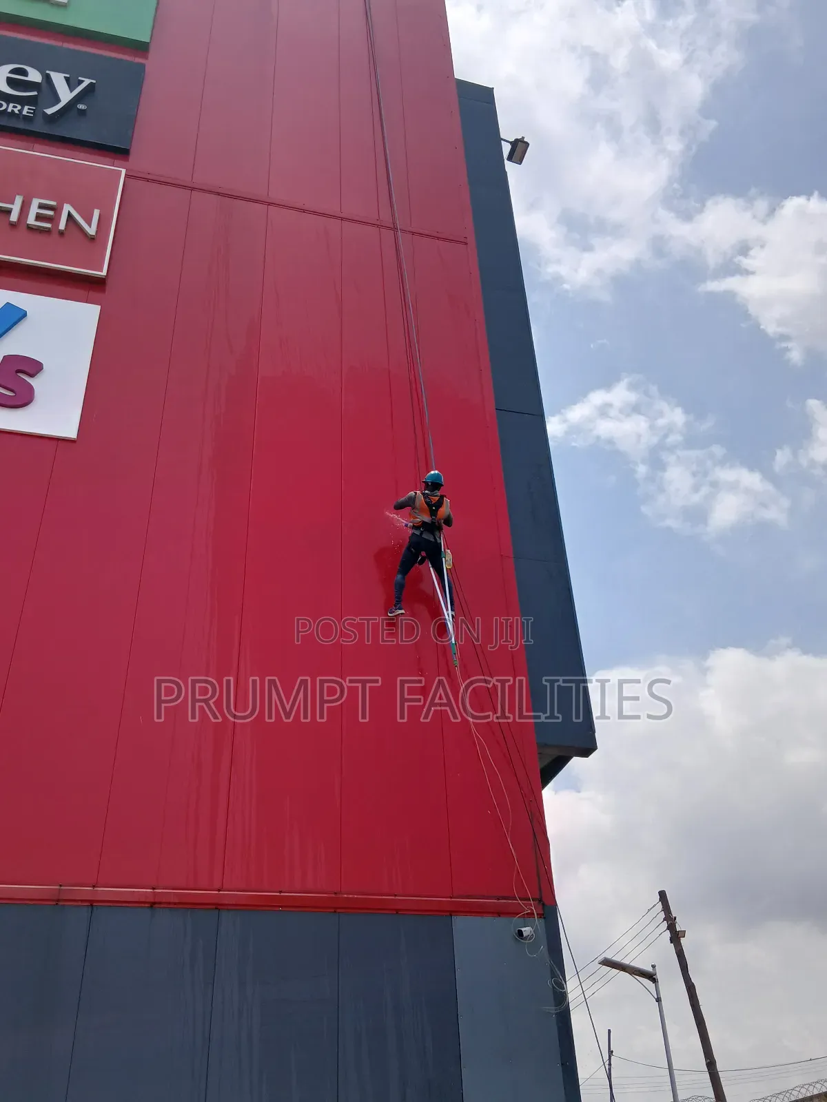 Excellent Glass Curtain Cleaning