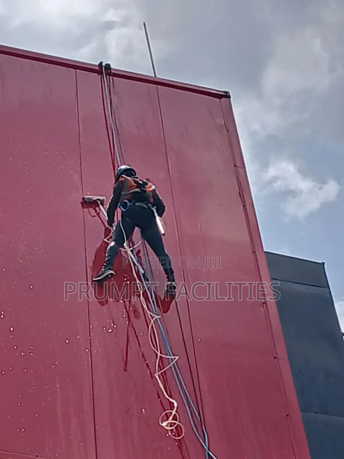 Excellent Glass Curtain Cleaning
