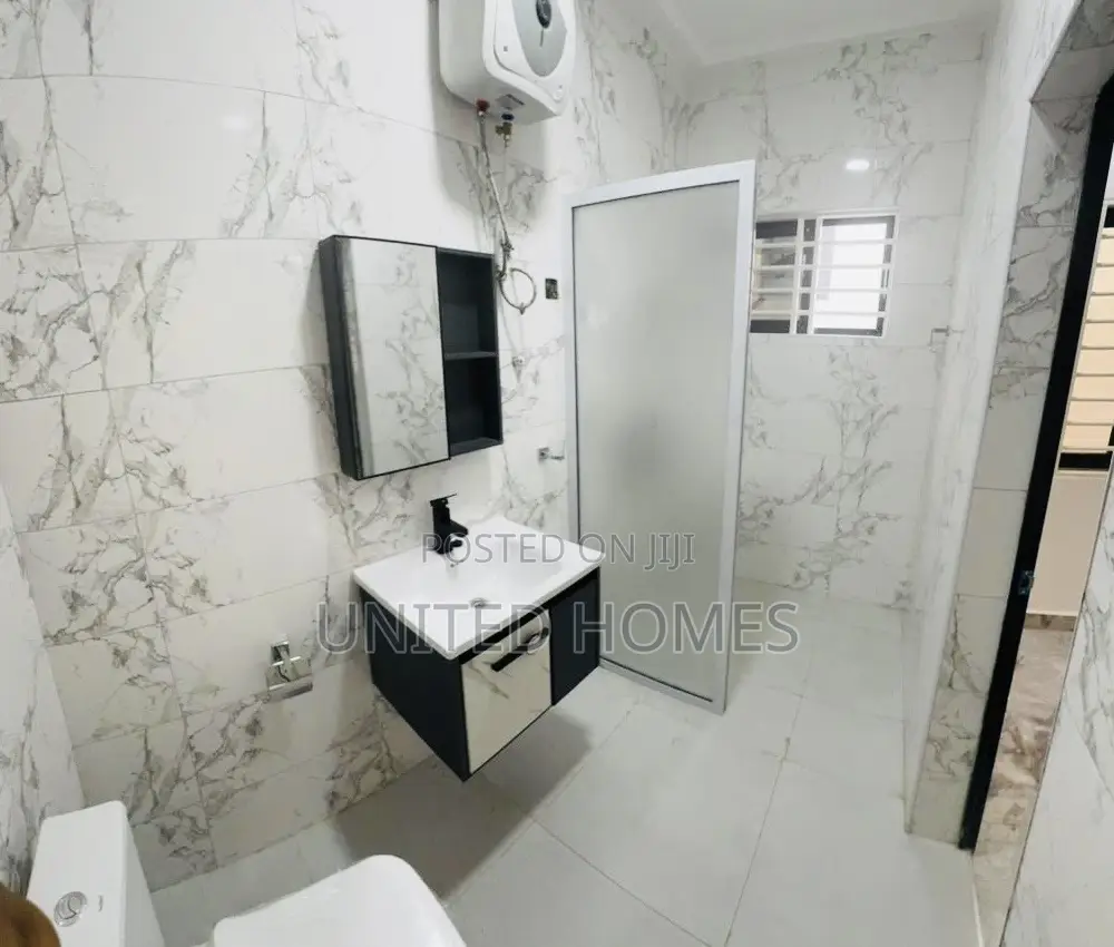 3bdrm House in Pokuase for sale