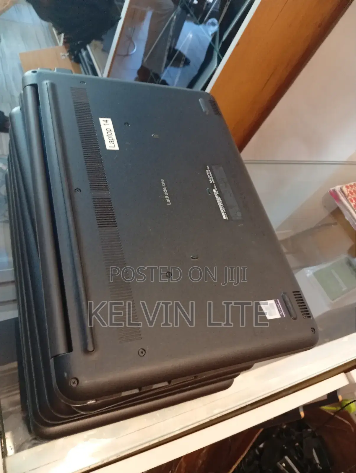 Laptop Dell Latitude 3380 4GB Intel SSD 128GB