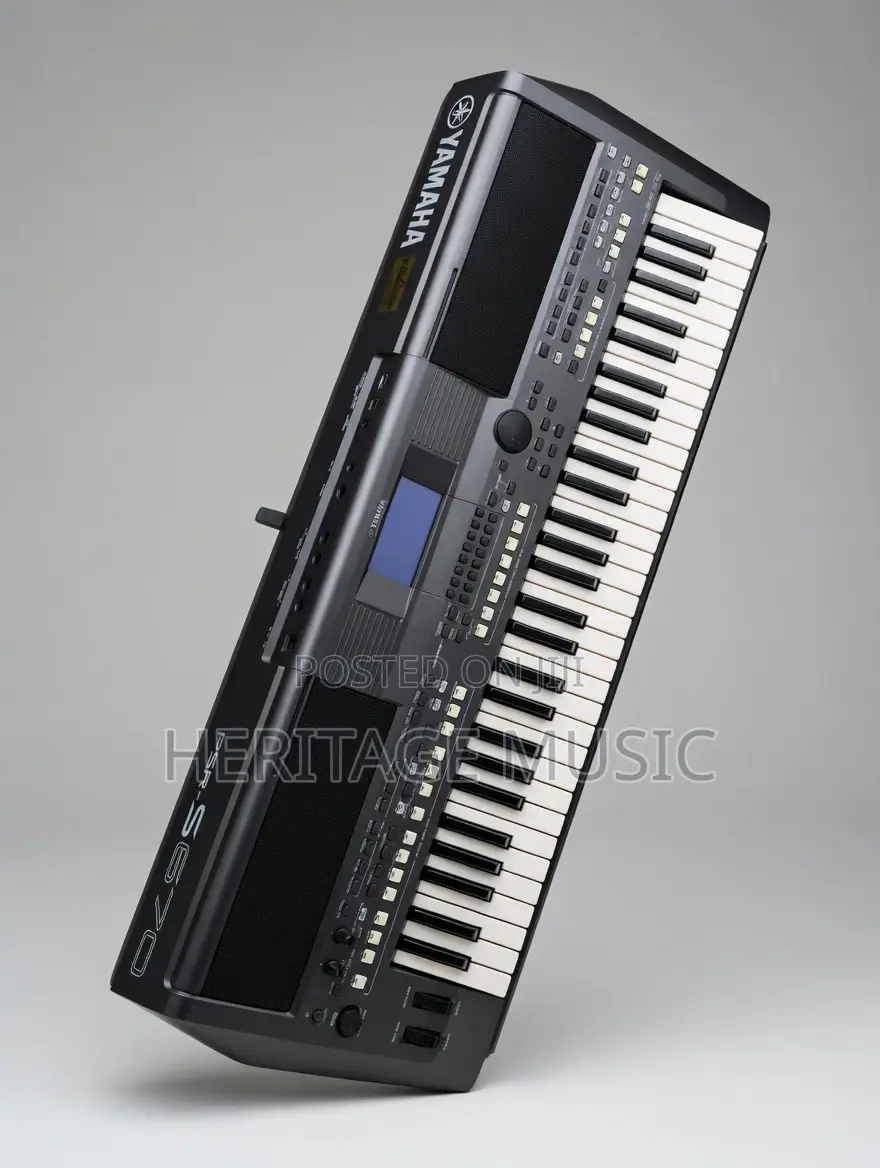 Yamaha PSR S670
