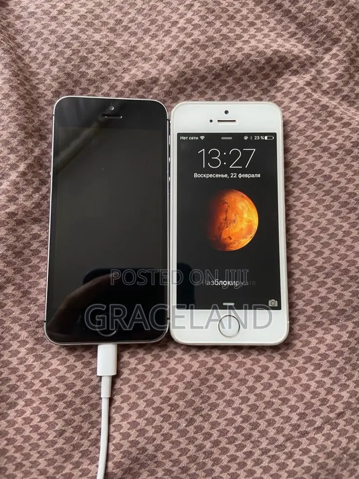 Apple iPhone 5s 16 GB Black