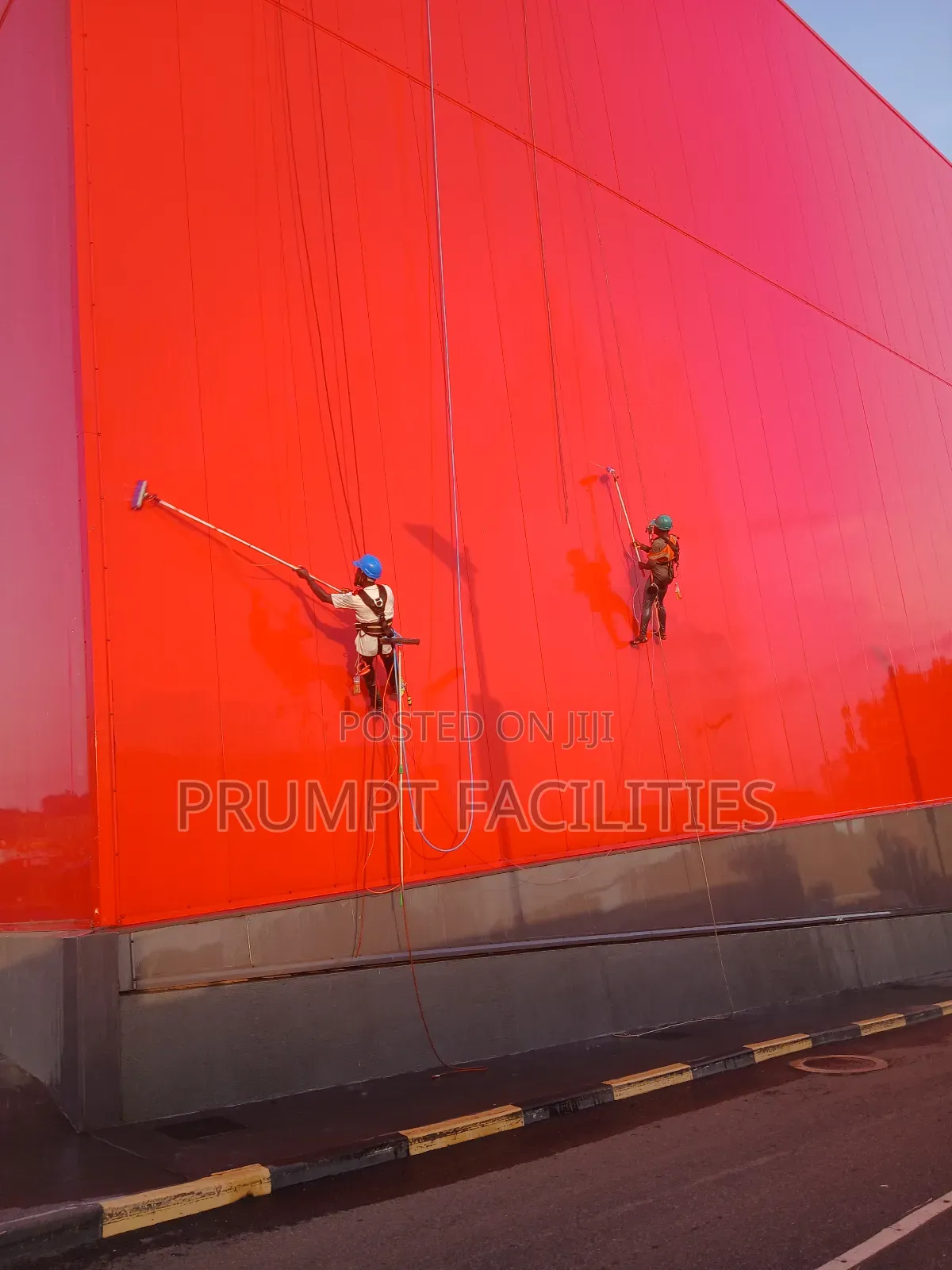 Exterior Office Glass Cleaning Service