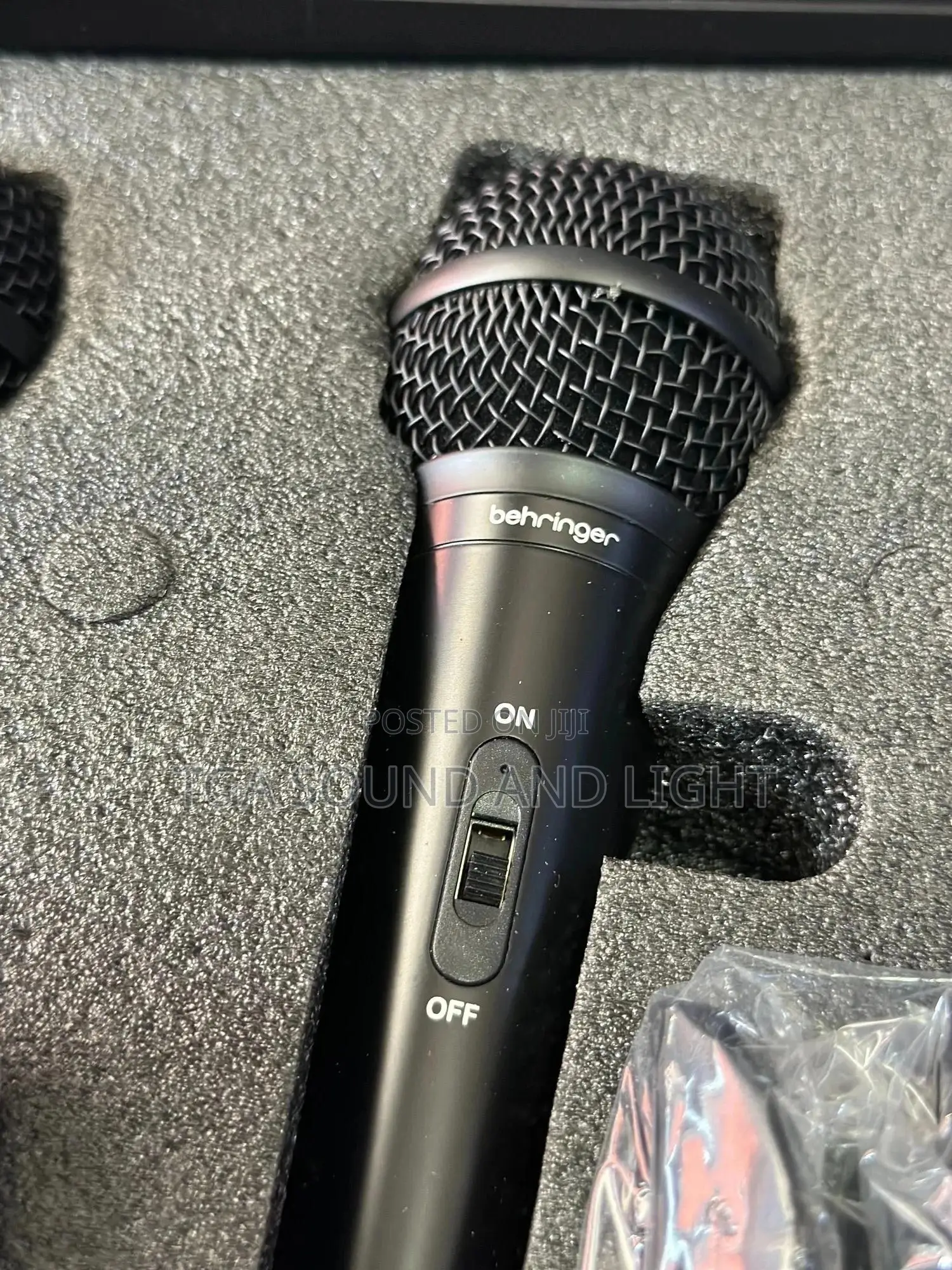 Behringer 3 Handheld Microphone Set (Ultravoice Xm1800s)