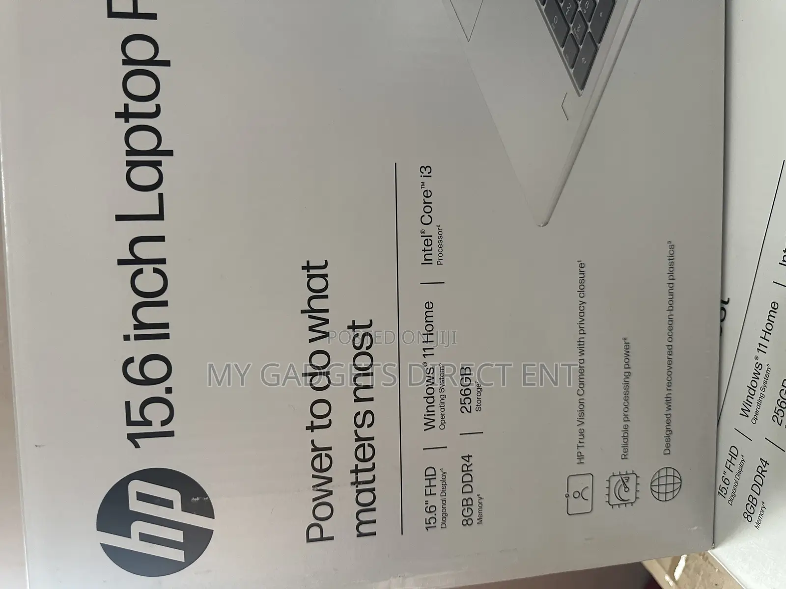 New Laptop HP Pavilion 15 8GB Intel Core i3 SSD 256GB