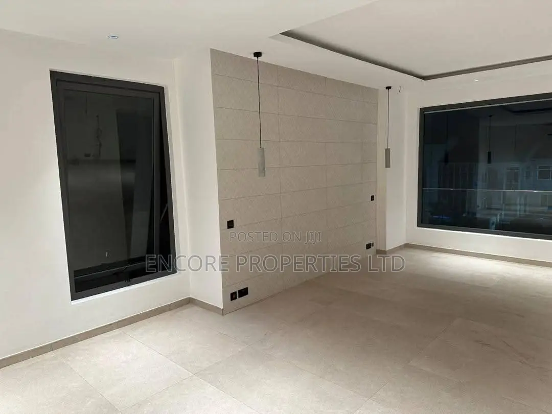 5bdrm House in Adjringanor, East Legon for sale