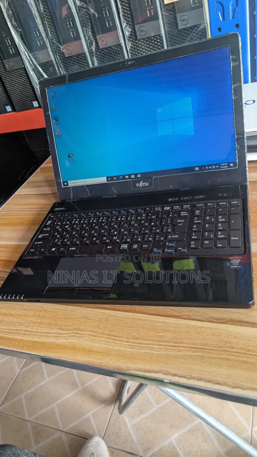 Laptop Fujitsu Lifebook AH564 8GB Intel Core i7 HDD 1T