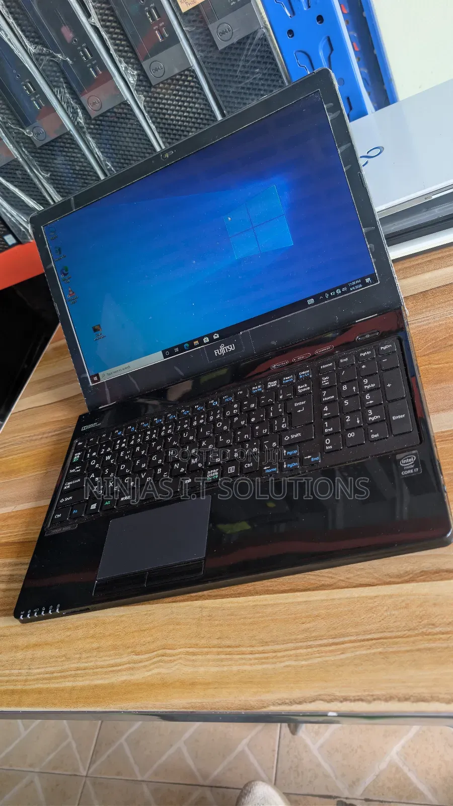 Laptop Fujitsu Lifebook AH564 8GB Intel Core i7 HDD 1T