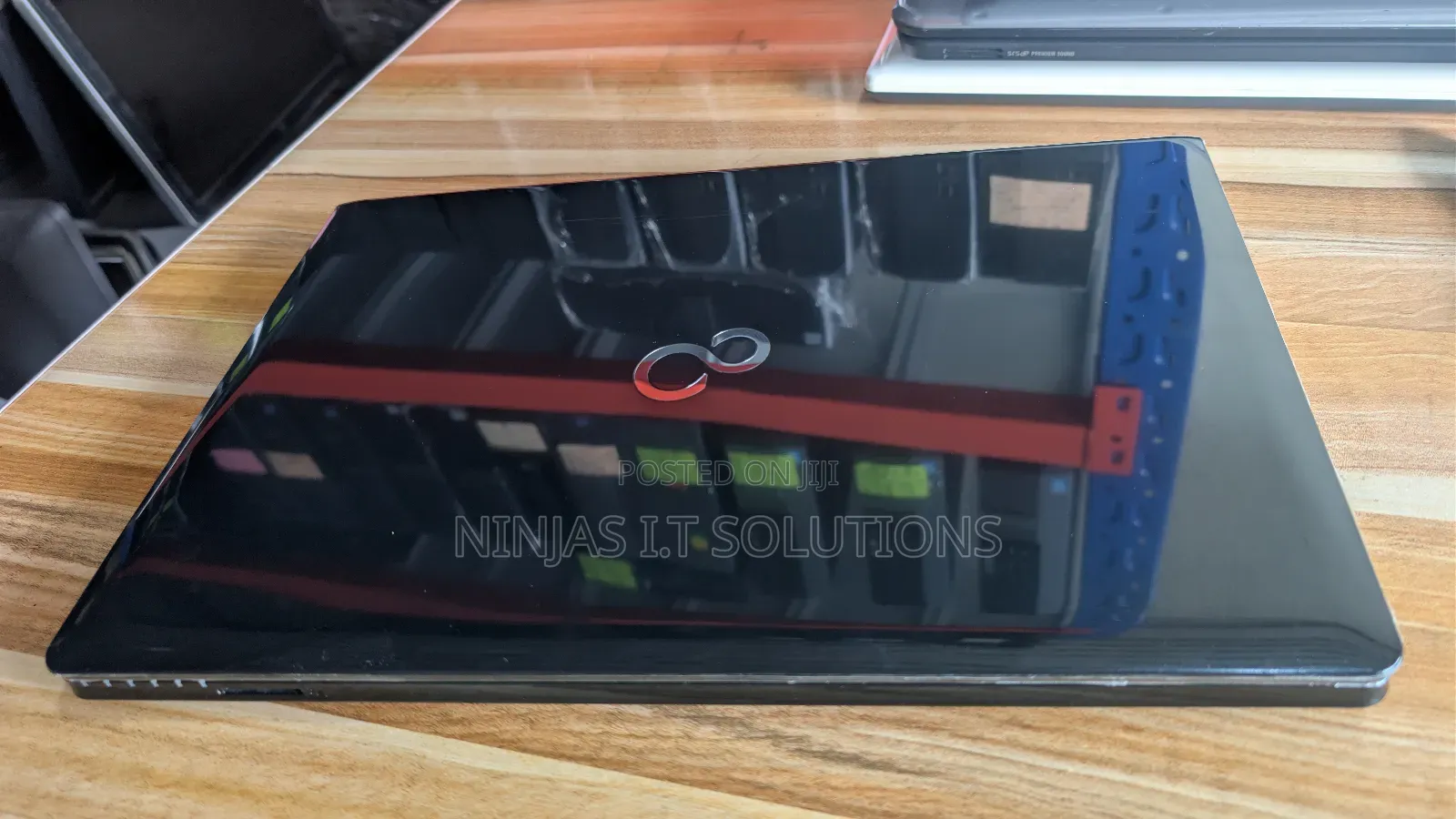 Laptop Fujitsu Lifebook AH564 8GB Intel Core i7 HDD 1T