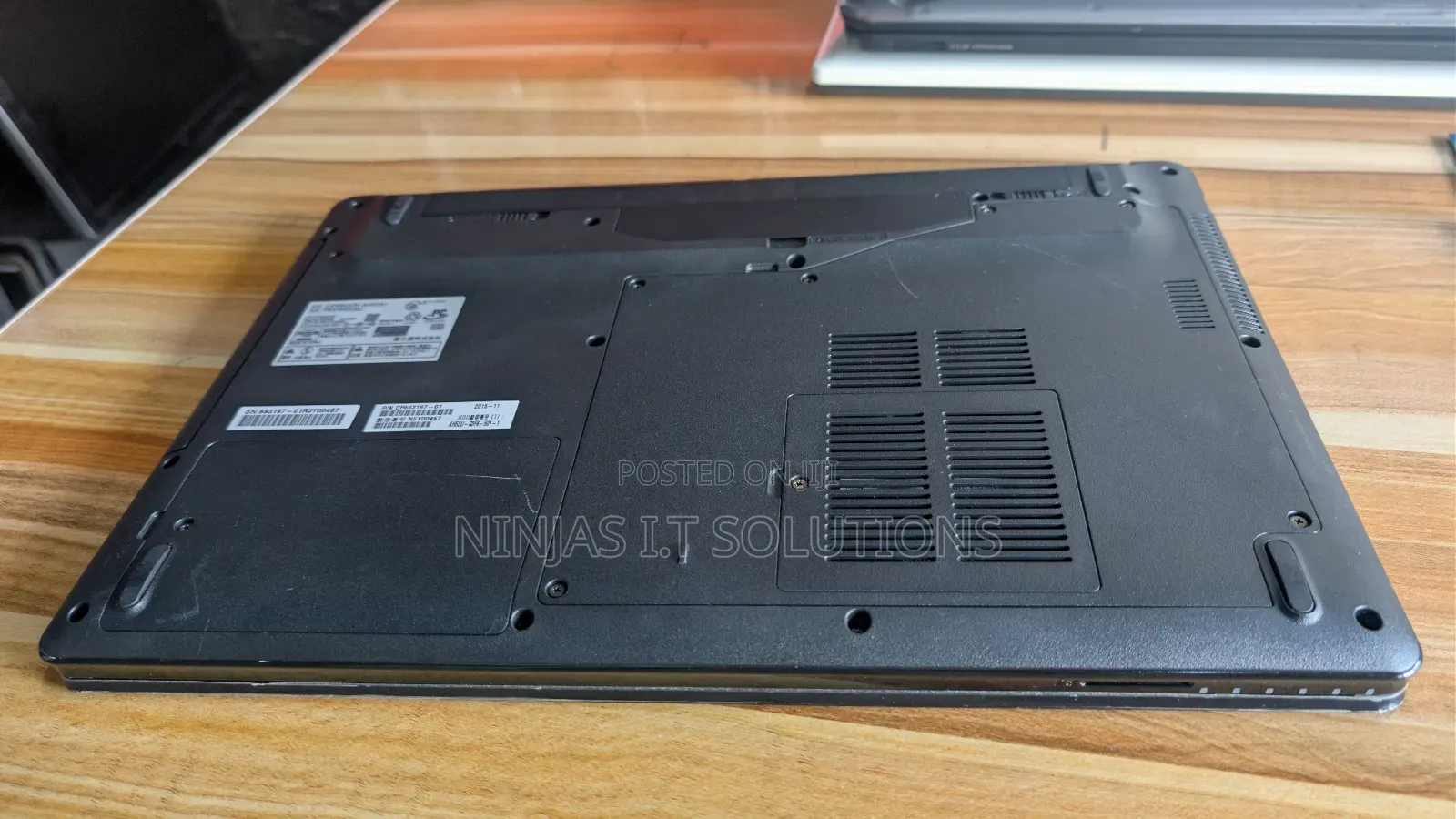 Laptop Fujitsu Lifebook AH564 8GB Intel Core i7 HDD 1T