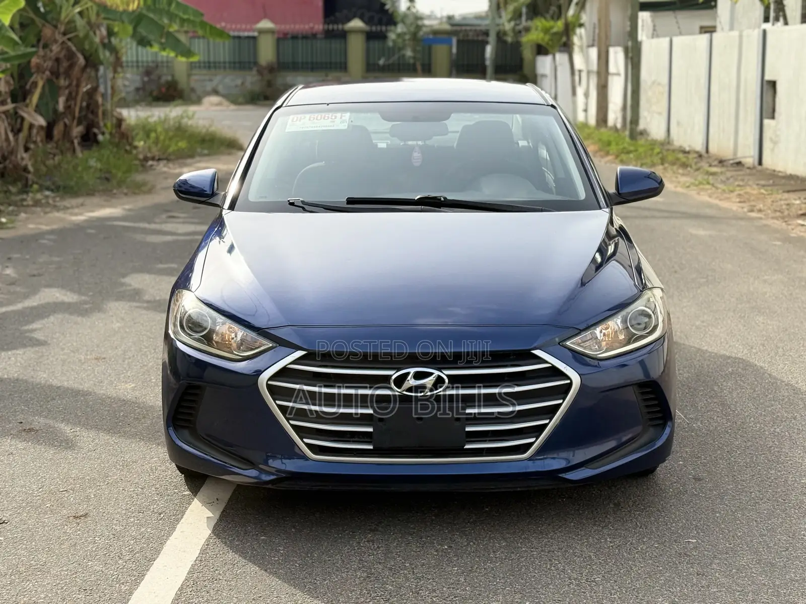 Hyundai Elantra SE Sedan FWD (2.0L 4cyl 6M) 2017 Blue