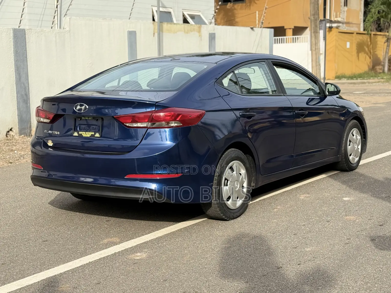 Hyundai Elantra SE Sedan FWD (2.0L 4cyl 6M) 2017 Blue