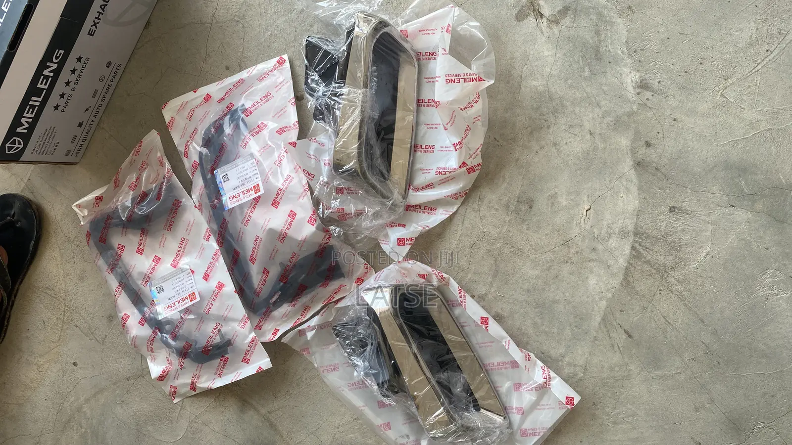 Honda Cr-v 2023,2024,2025 Exhaust Pipe Trim/Muffler Set