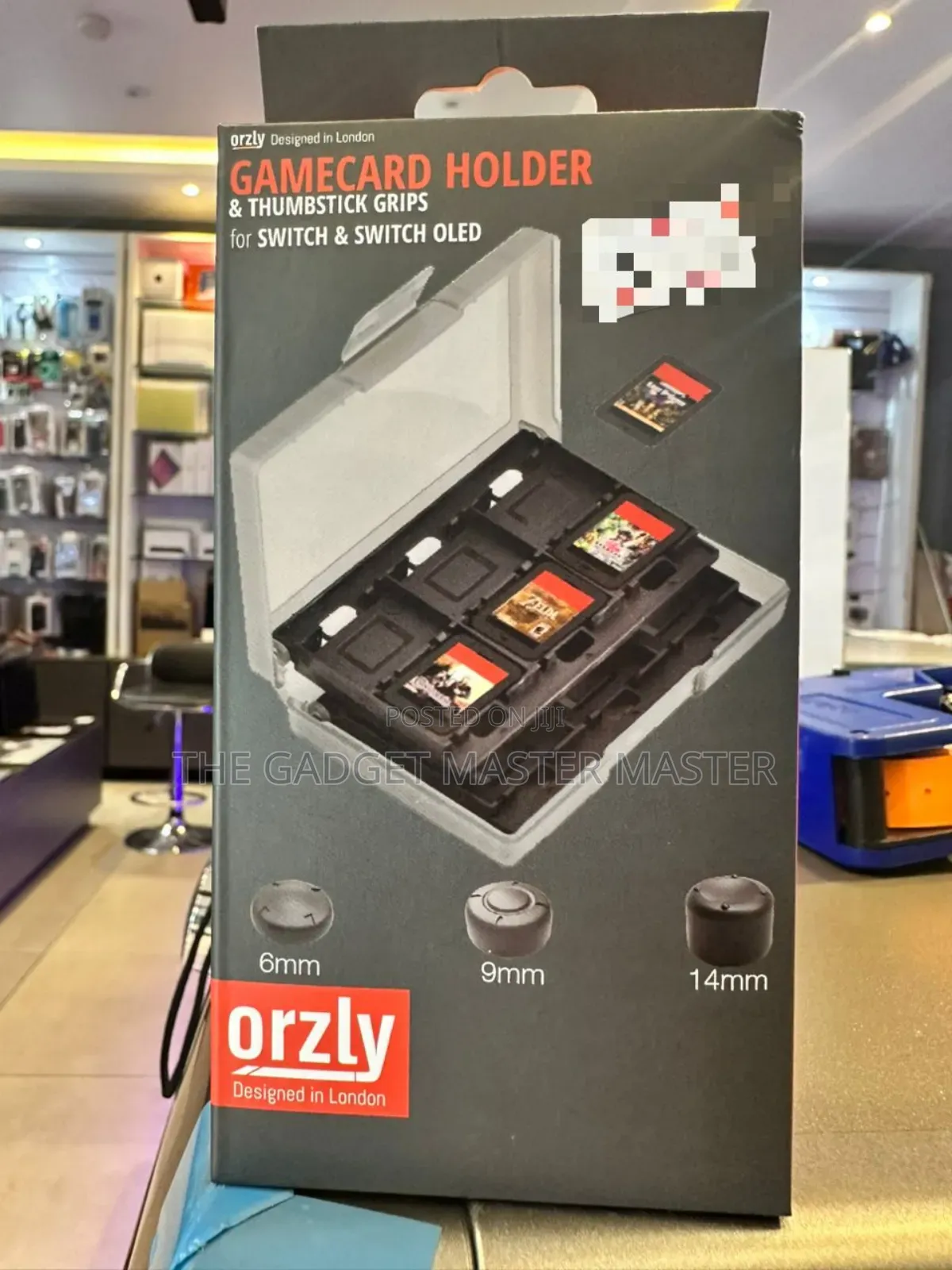 Orzly Gamecard Holder and Thumbstick Grip for Nintendo Switch