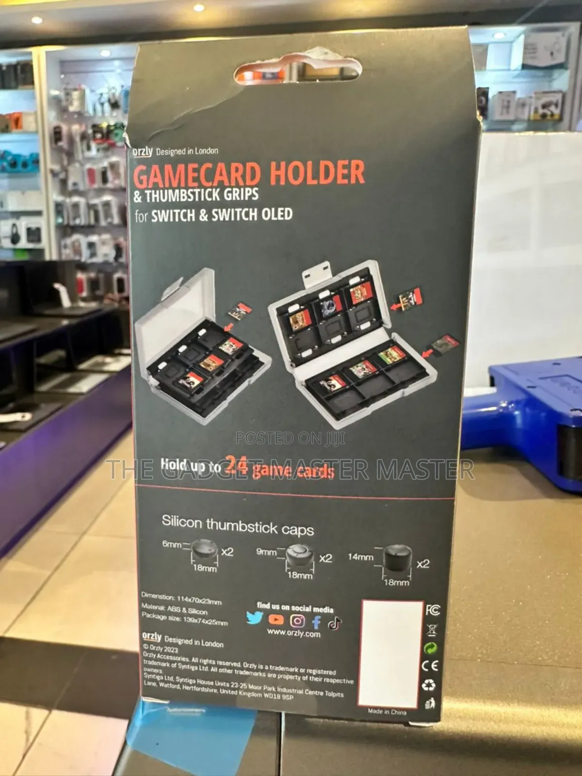 Orzly Gamecard Holder and Thumbstick Grip for Nintendo Switch