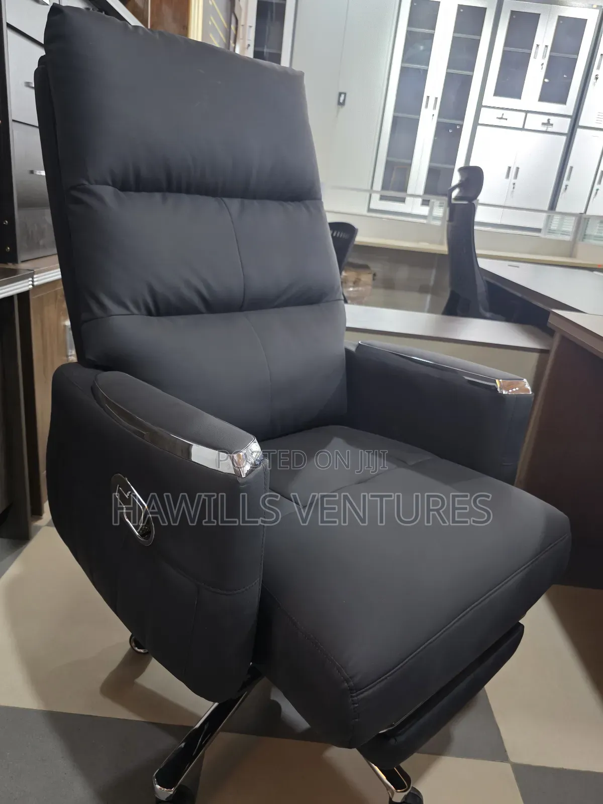 Blank Executive Leather Swivel Chair