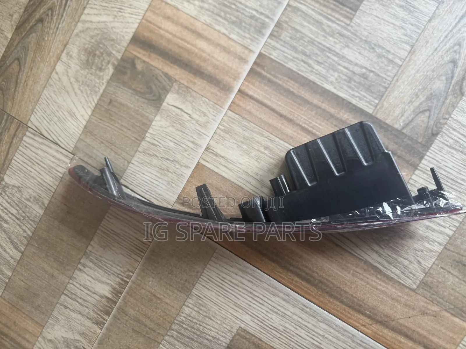 Mitsubishi Outlander 2022-2024 Rear Bumper Reflector Led