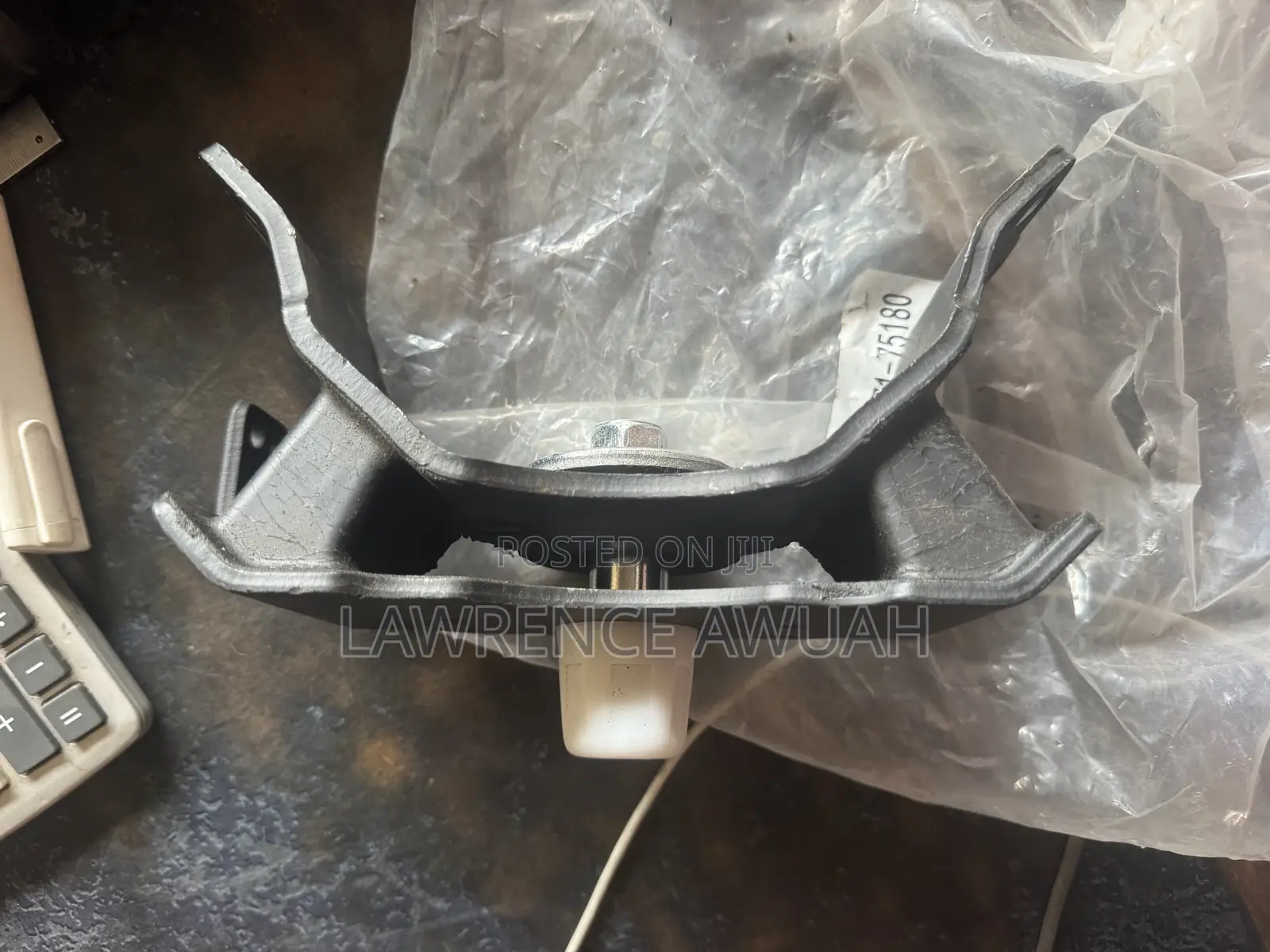 Toyota Landcruiser Prado and Hilux 2tr Gearbox Mount or Seat