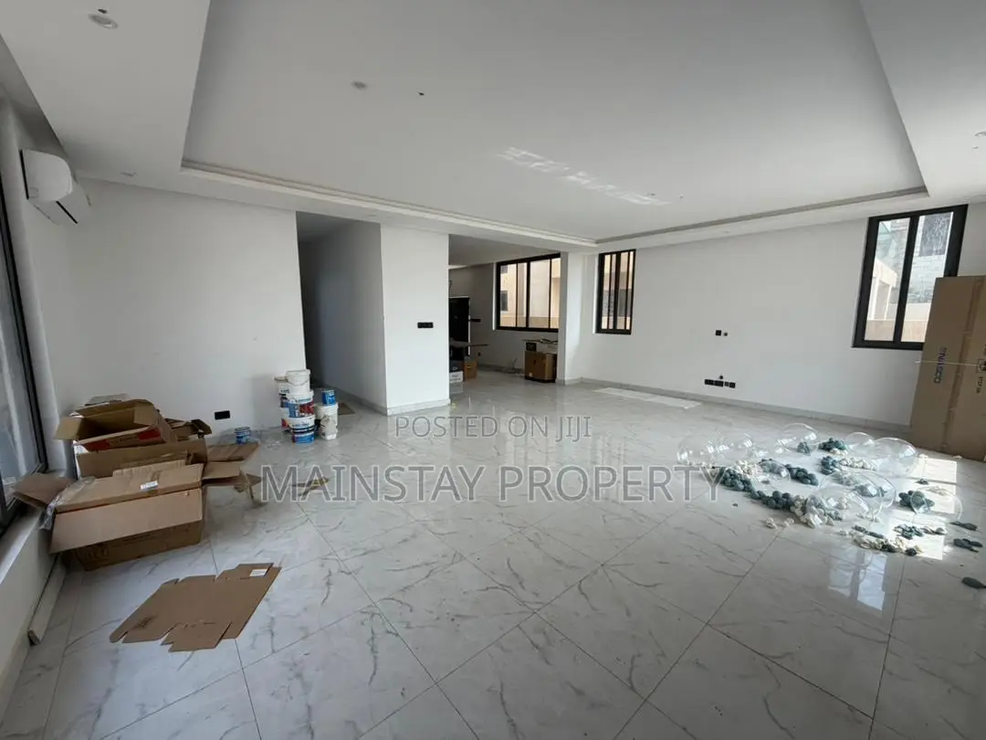 4bdrm Townhouse / Terrace in Mainstay Estates, Tseaddo for rent