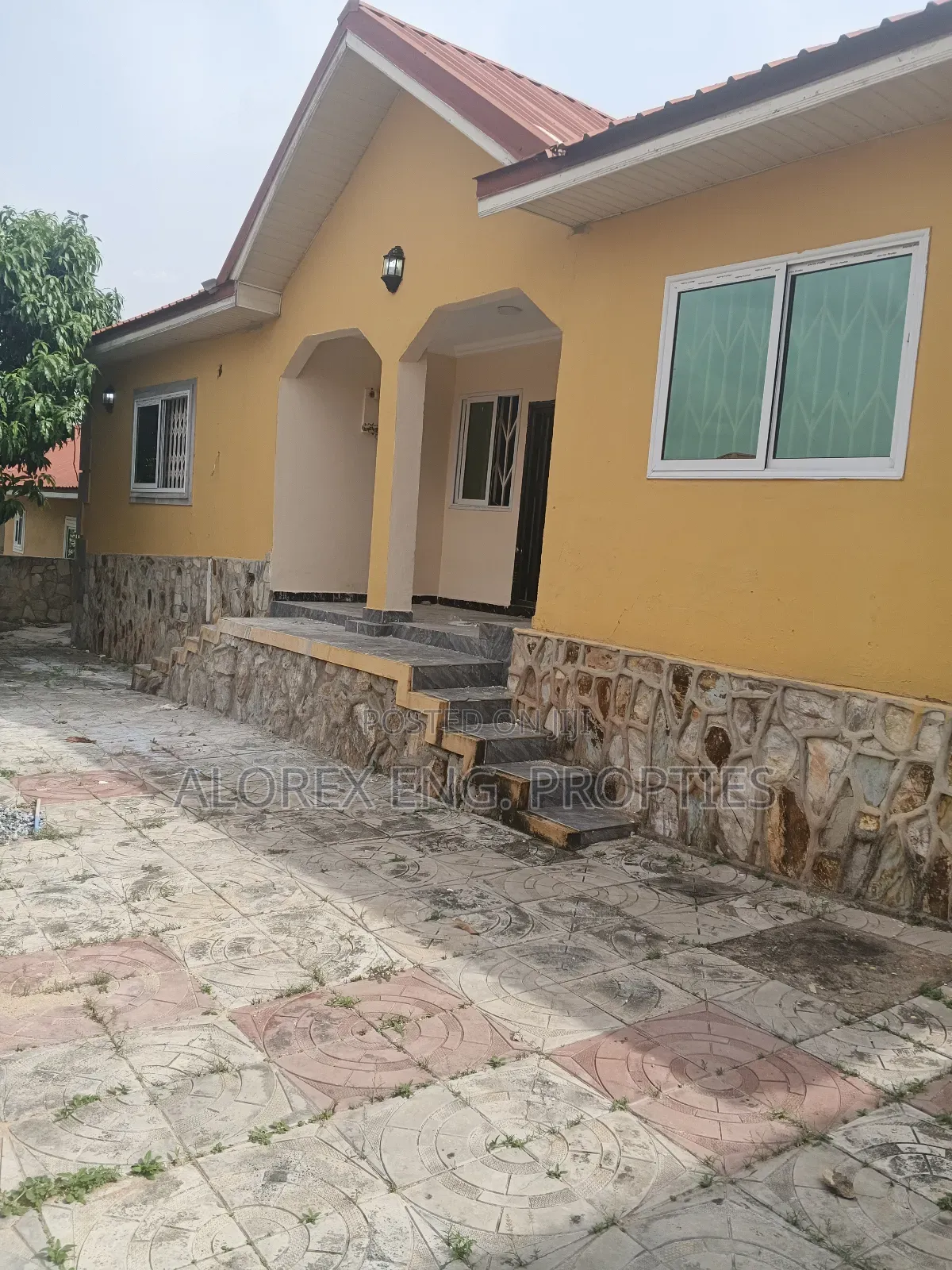 Furnished 3bdrm House in Oyarifa, Ghana Flag for rent