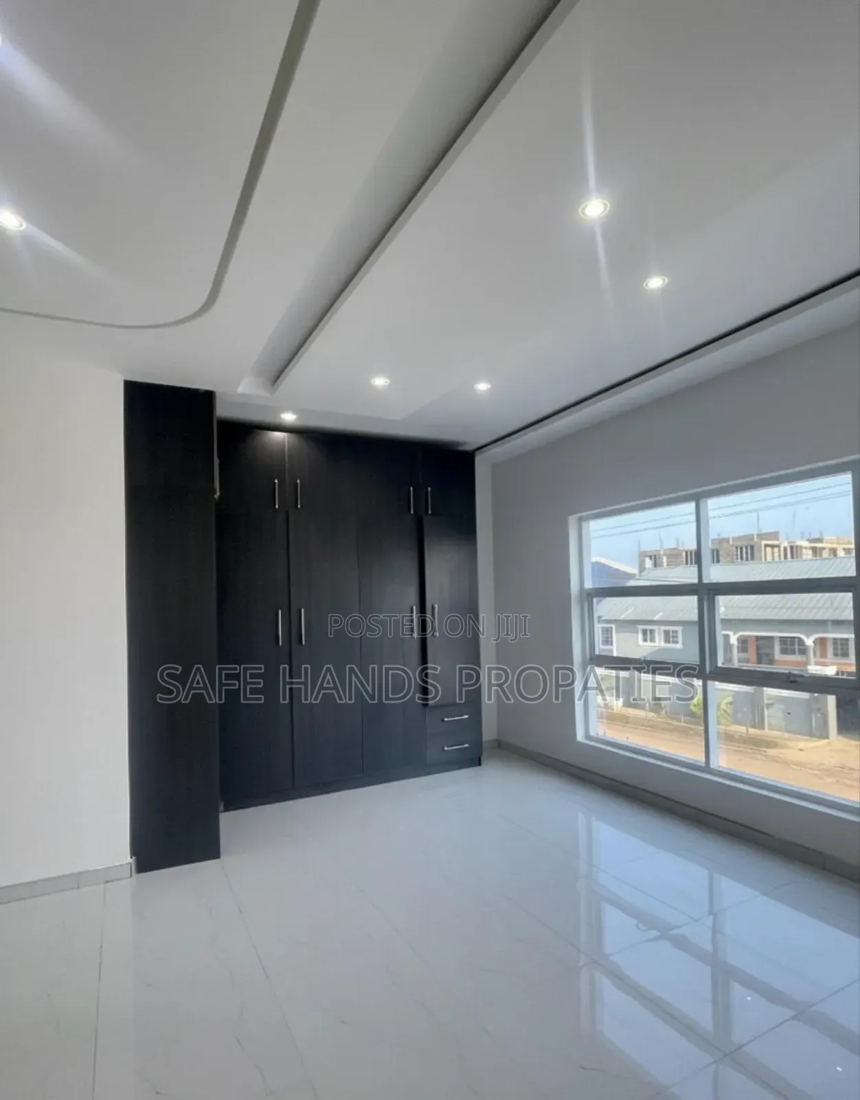 4bdrm House in Accra Metropolitan for sale
