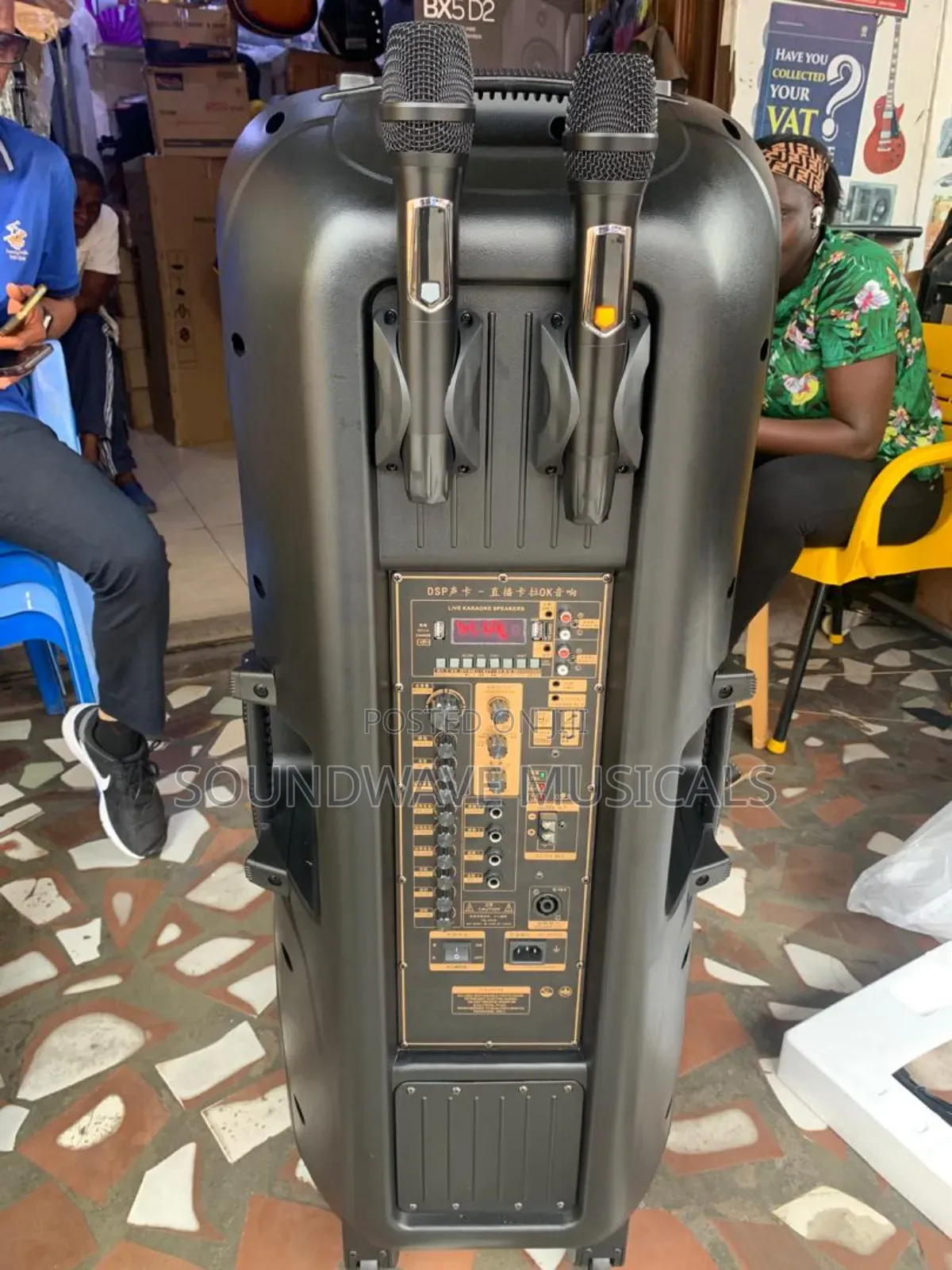 J J Rechargeable Bluetooth Speaker