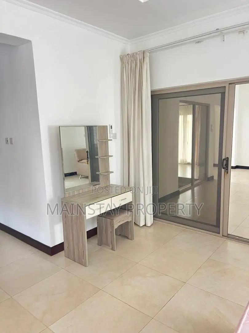 Furnished 4bdrm Townhouse / Terrace for rent