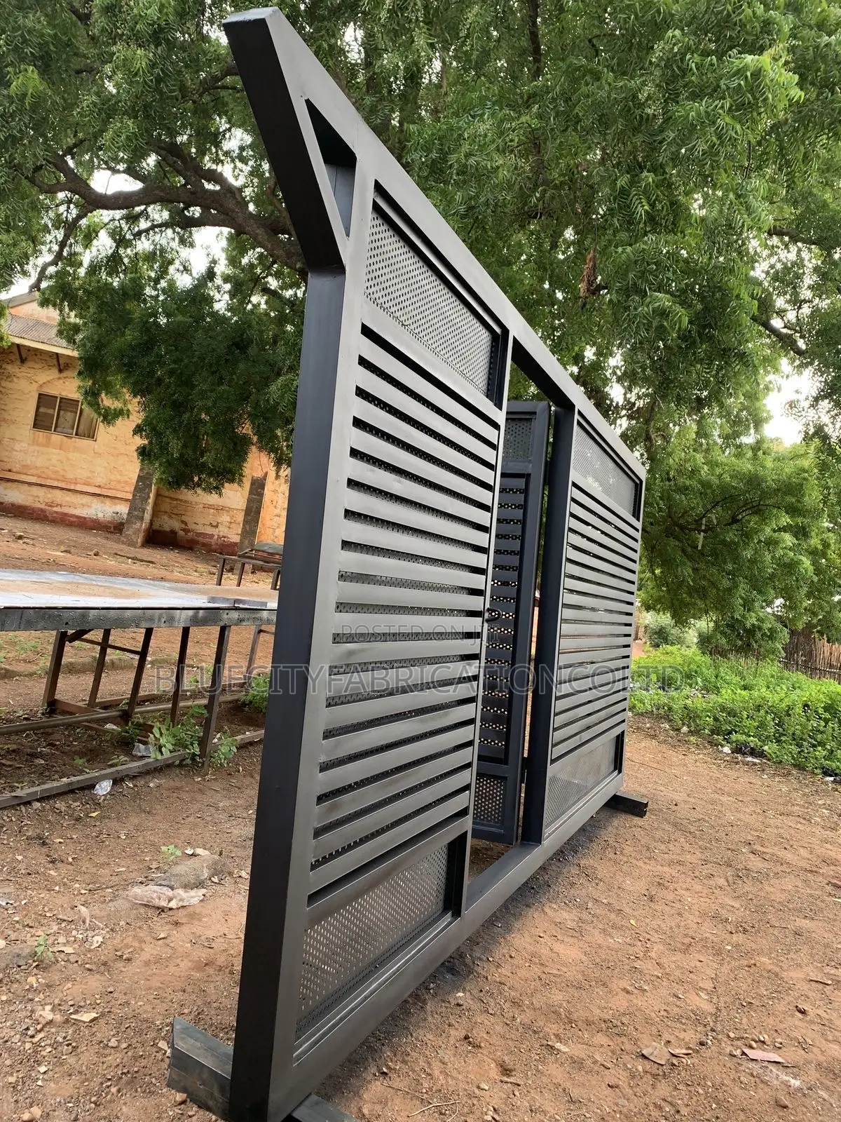 Sliding Gate