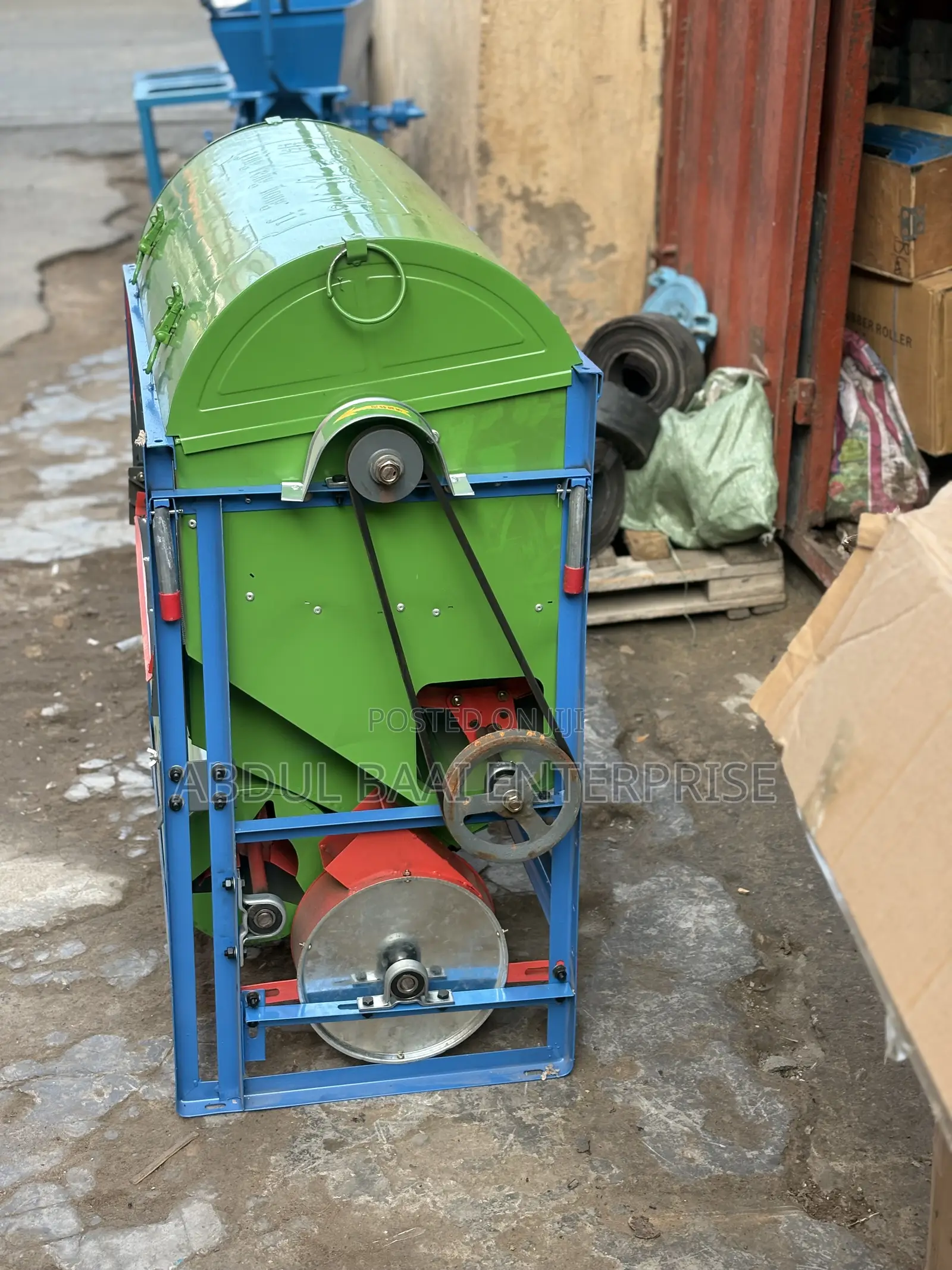 Rice Thresher With Engine
