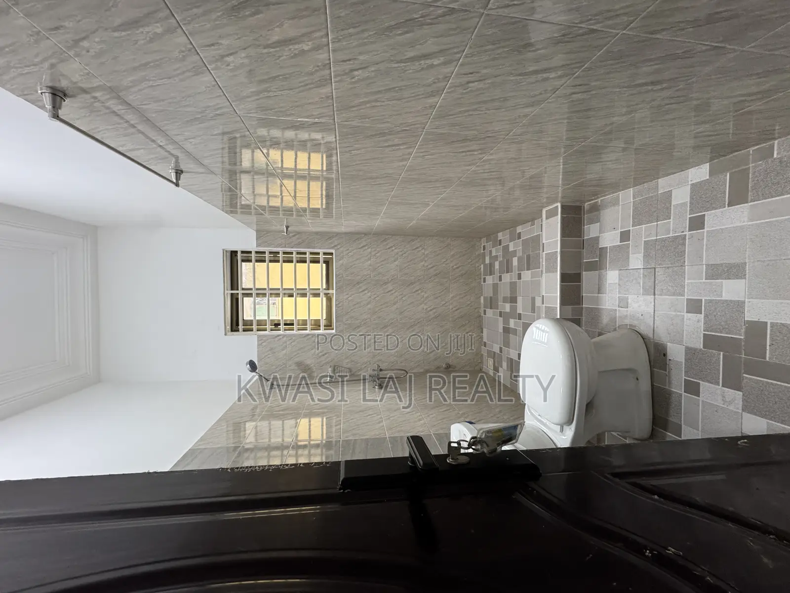 2bdrm Apartment in Aplaku Kokrobite, Weija for rent