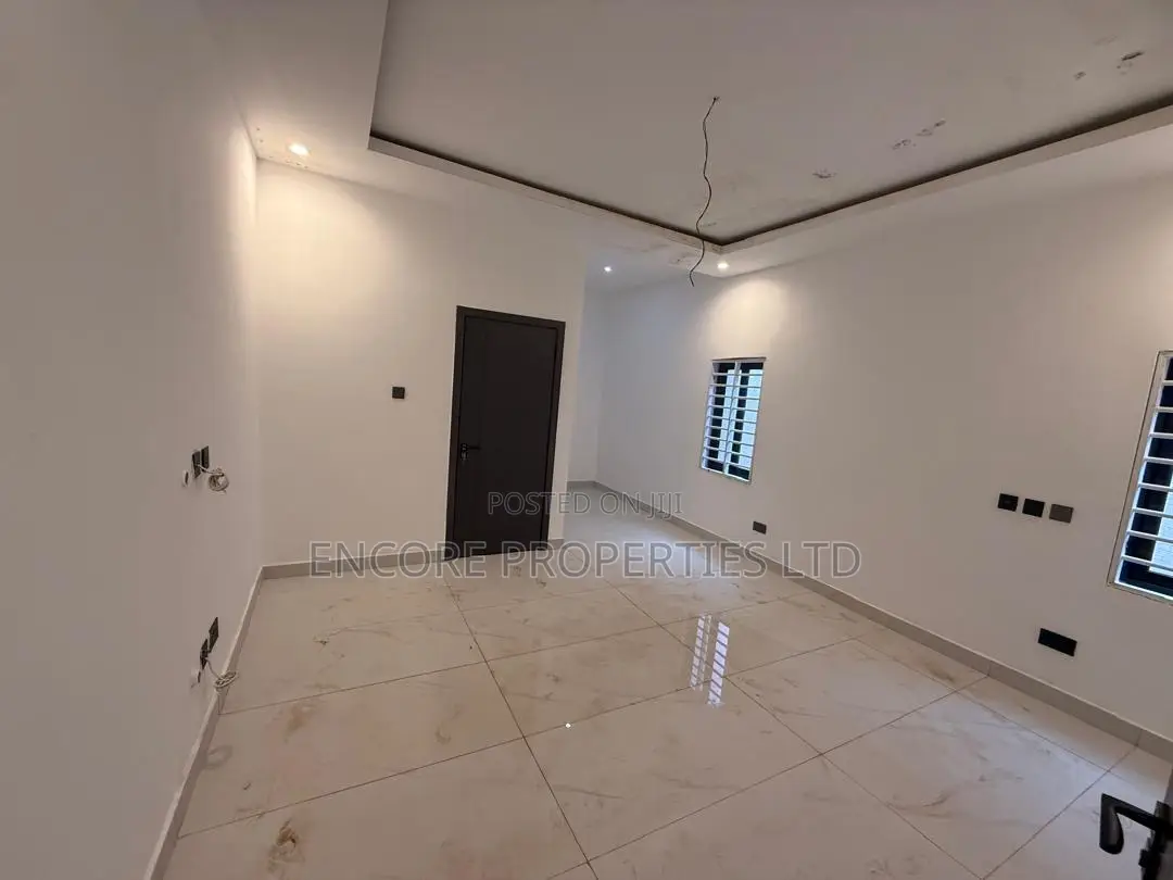 4bdrm House in East Legon for sale