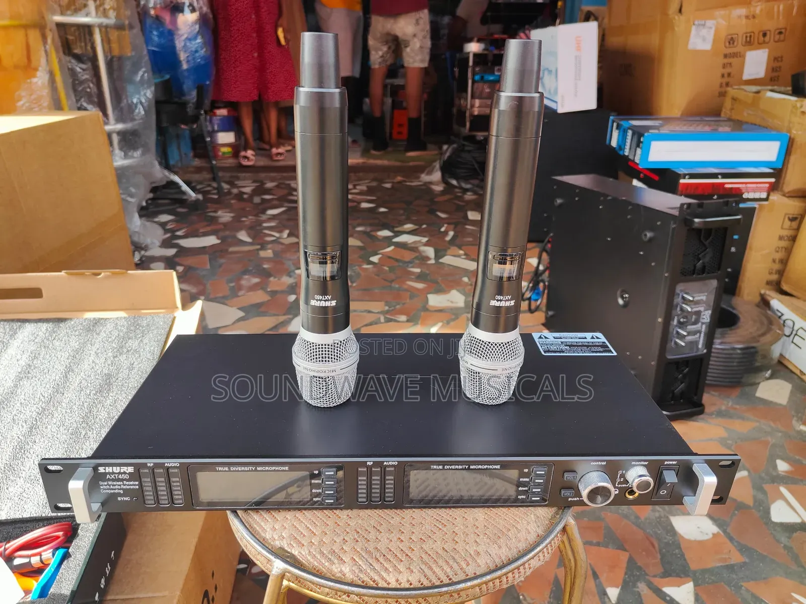 Shura Axt 450 Axient Digital Wireless Microphone