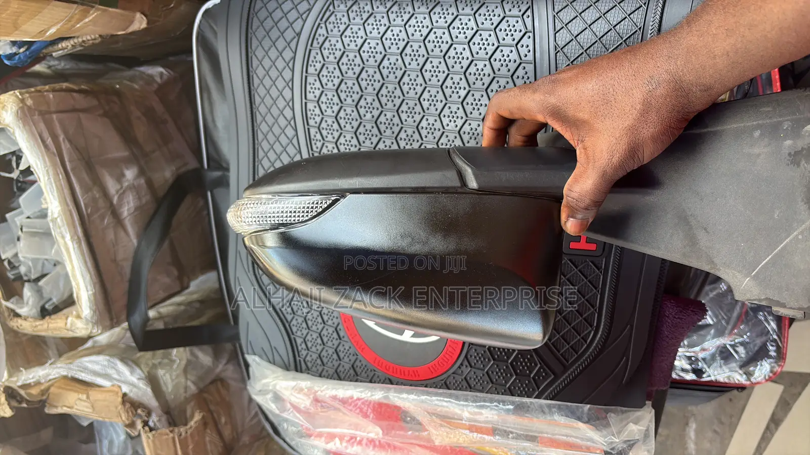 Toyota Vitz Automatic Side Mirror