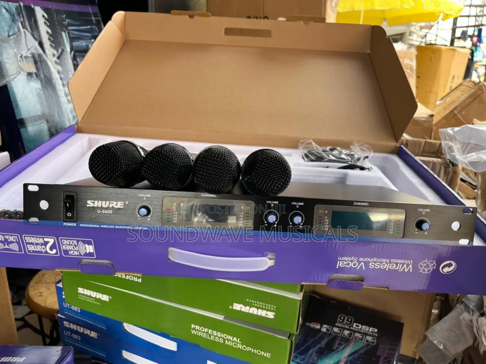 Shura U-6600 Wireless Microphone