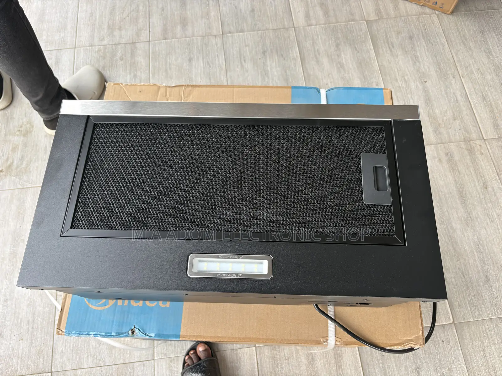 Midea 60 Cm Built in Telescopic Cooker Hood