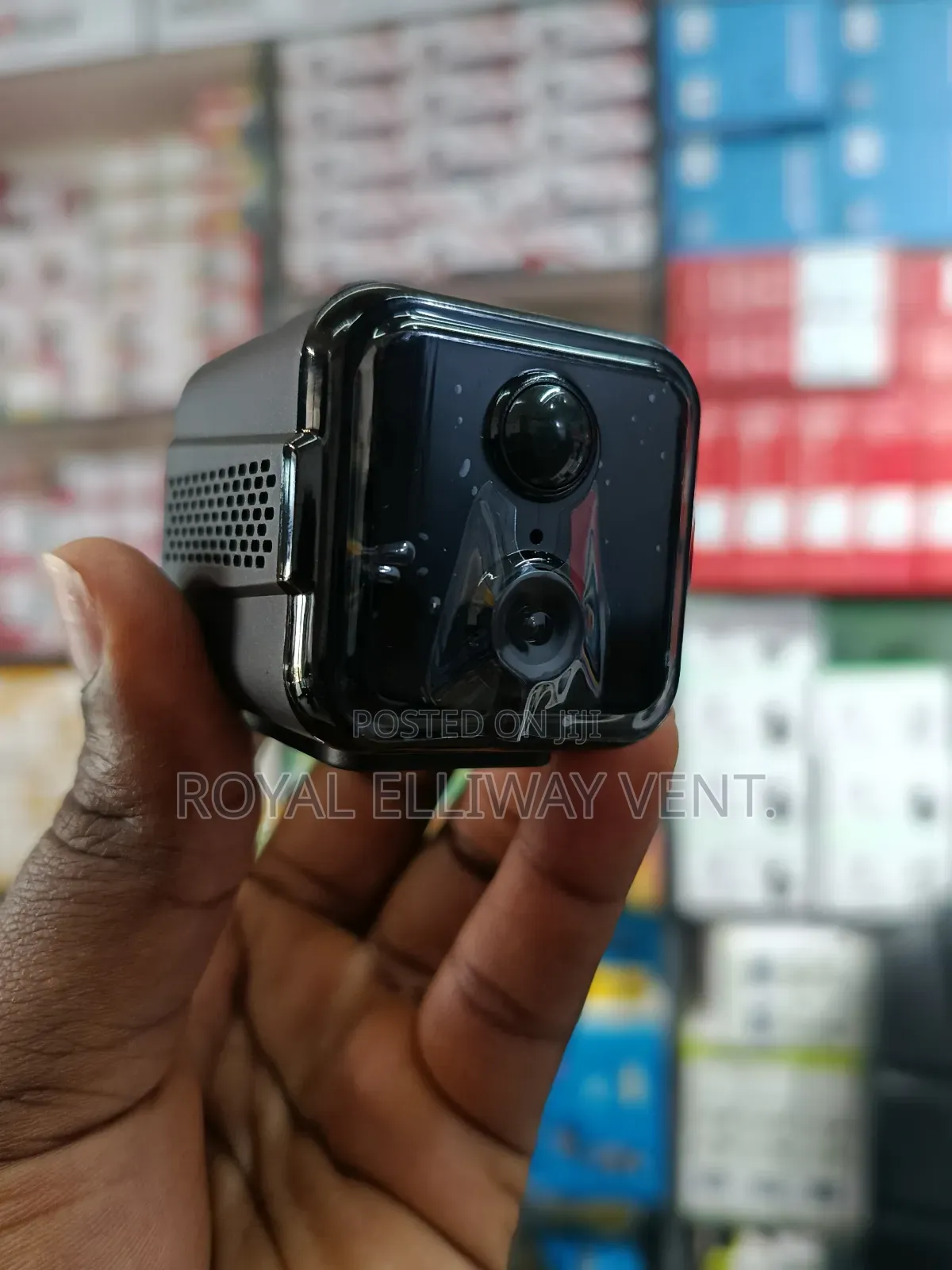 T9w5 Rechargeable Wifi Camera(Long Lasting Battery)