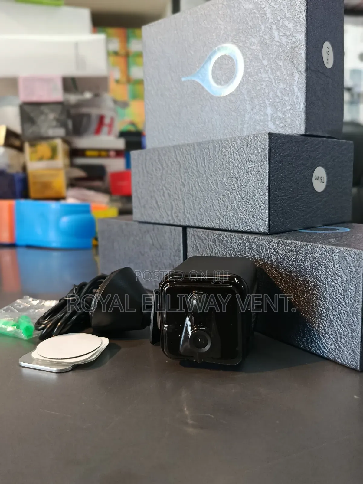 T9w5 Rechargeable Wifi Camera(Long Lasting Battery)