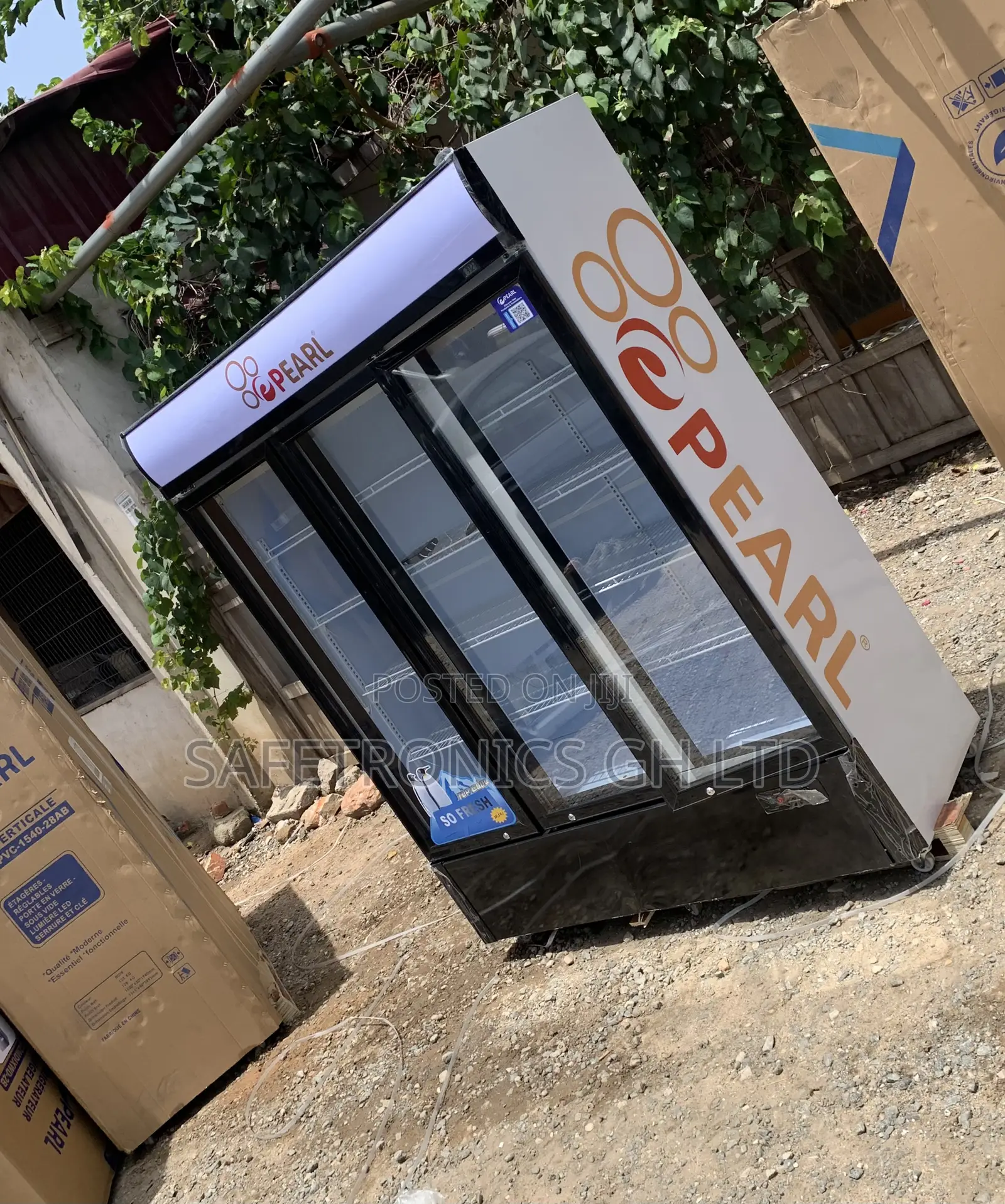Order New Three Lockable Doors Pearl 950l PVC-150 Display
