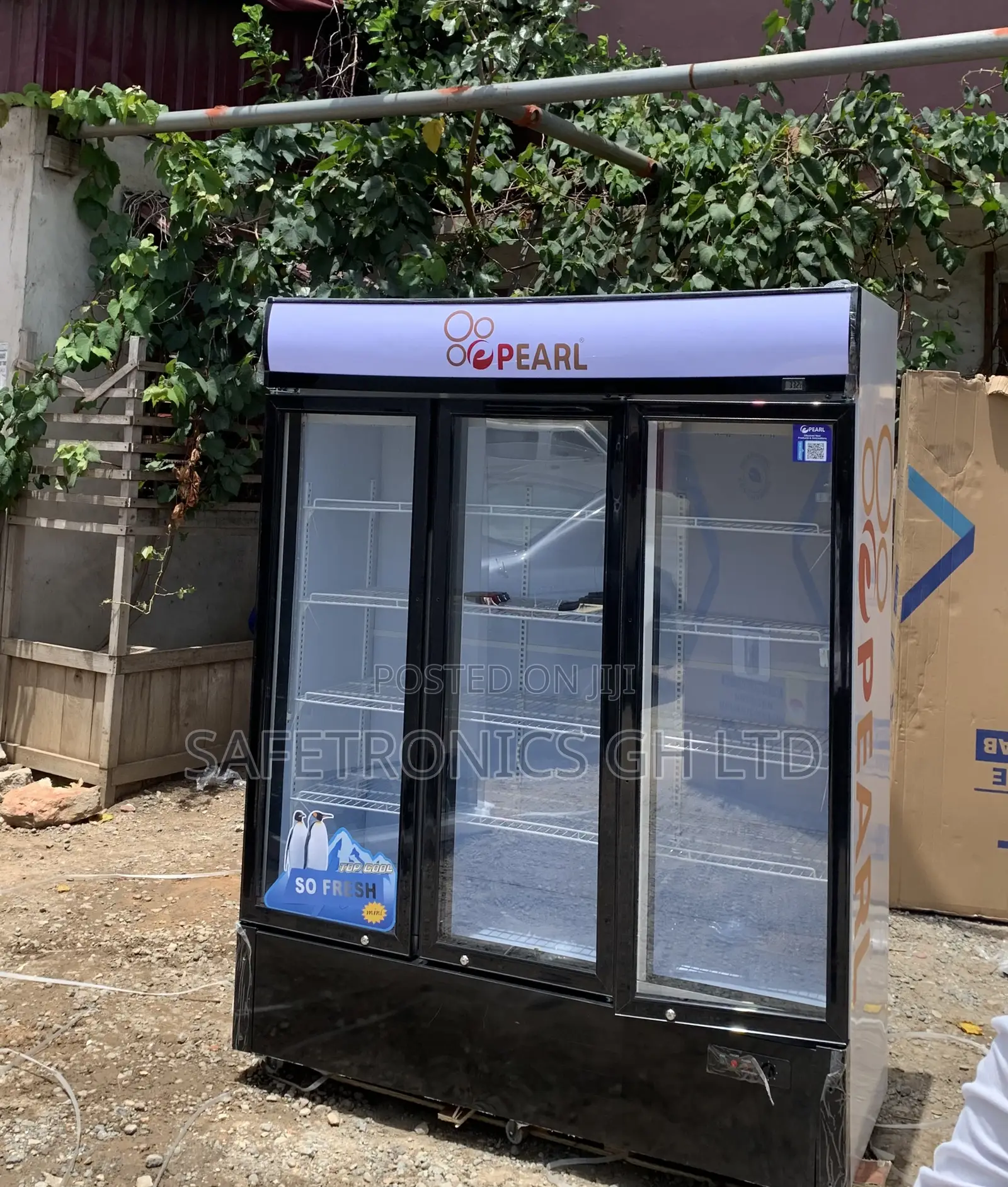Pearl Top Class 950l Display PVC-150 Lockable Three Doors Fridge