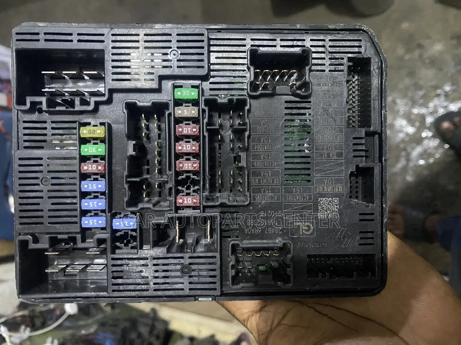 Nissan Rogue 2021-22 Engine Fusebox