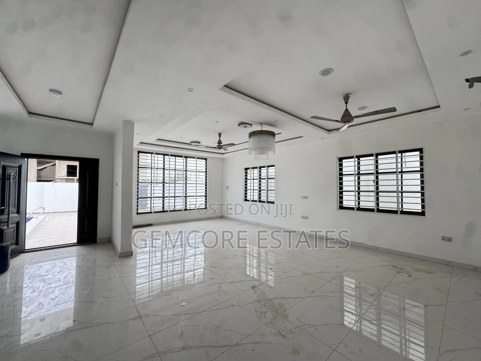 5bdrm House in East Legon Hills, Ashaley Botwe for sale