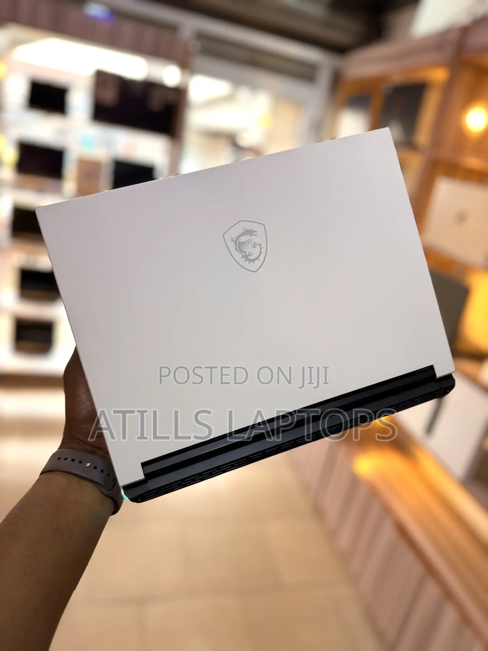 New Laptop MSI Stealth 14 Studio A13VF 16GB Intel Core i9 SSD 1T