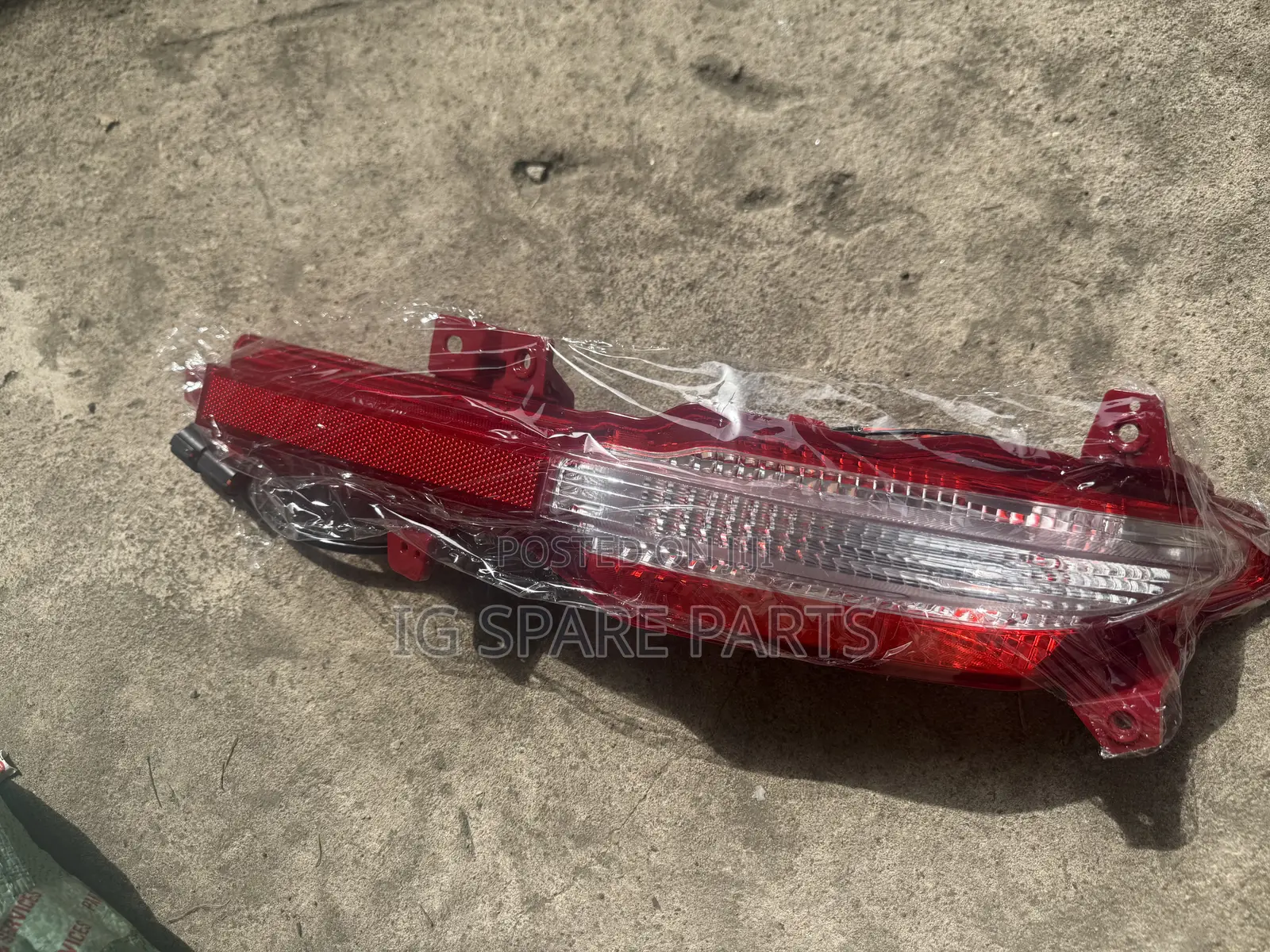 Hyundai Santafe 2021-2023 Rear Bumper Reflector