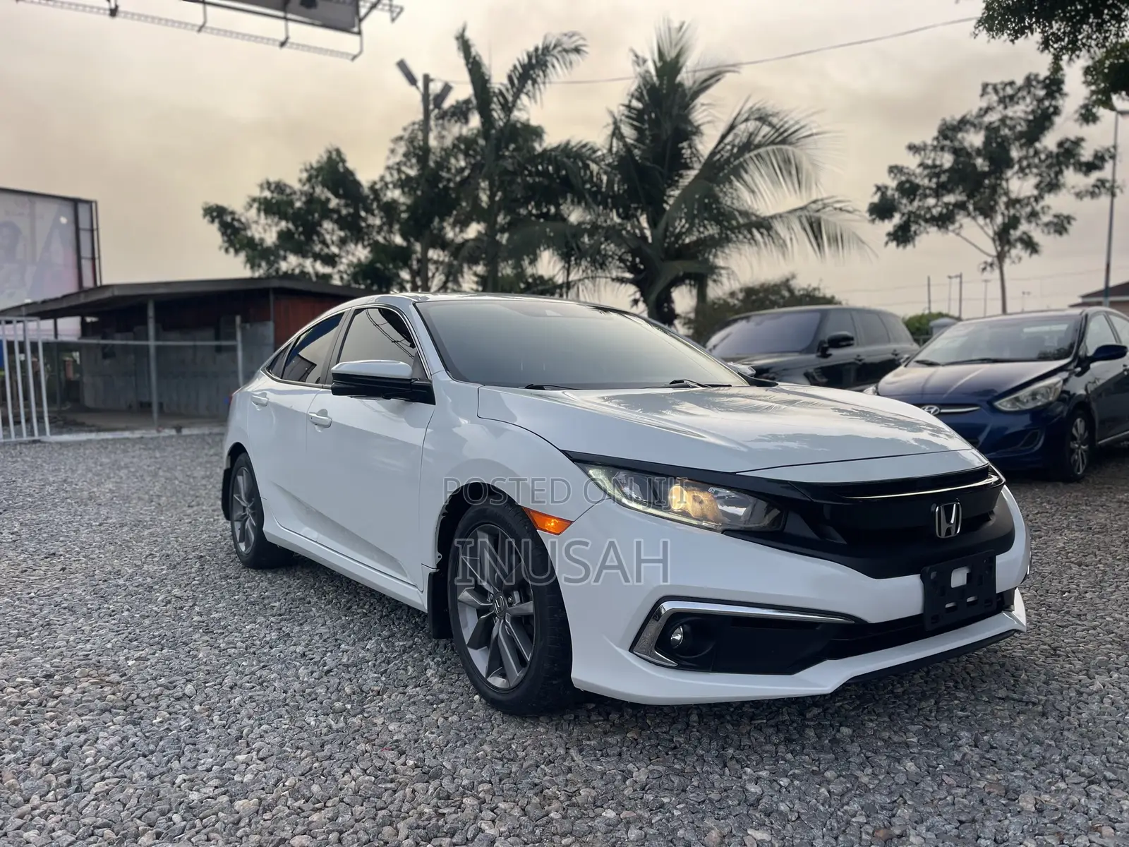 Honda Civic EX-L Sedan 2019 White