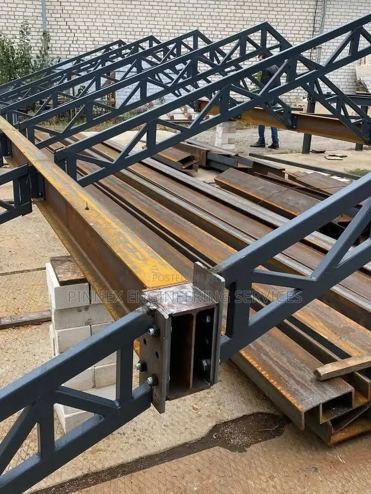 Trusses/ Roofing Trusses