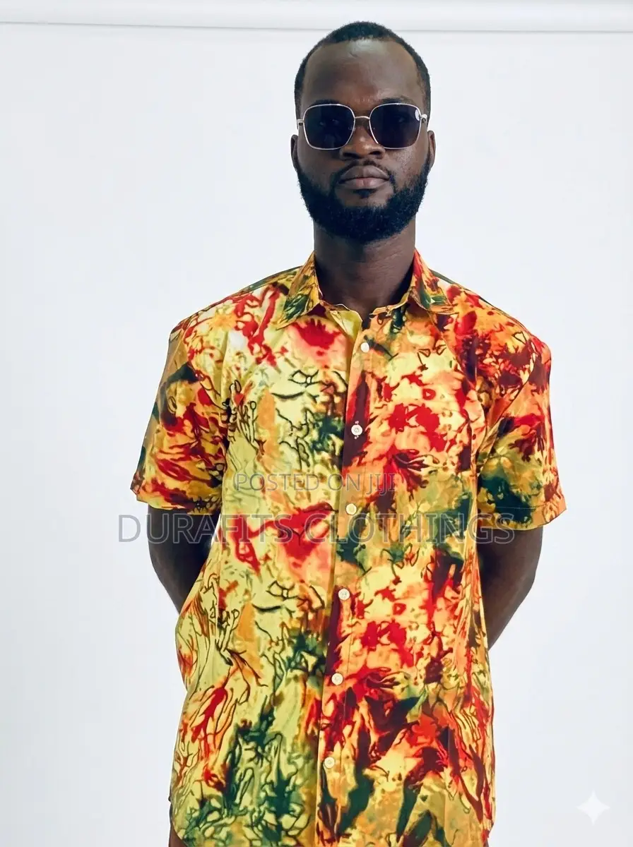 Men’S Handmade Batik Short Sleeve Button-Down Shirt