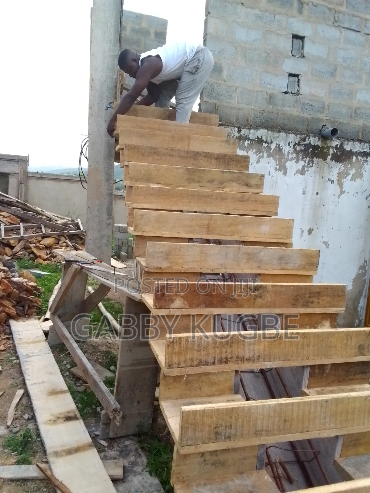 Floating Staircase and Decking