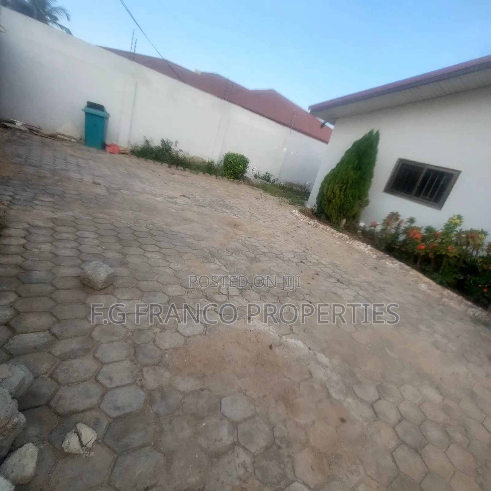4bdrm House in Kg Franco Properties, Nungua for rent