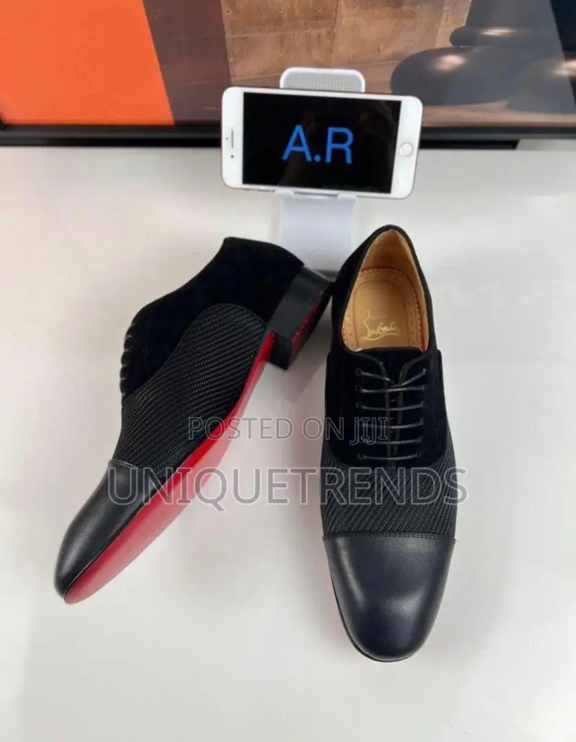 Christian Louboutin Men’S Oxfords Shoe (Black)