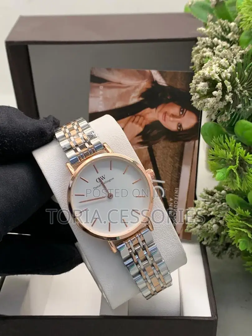 Daniel Wellington (Dw) Watch for Ladies